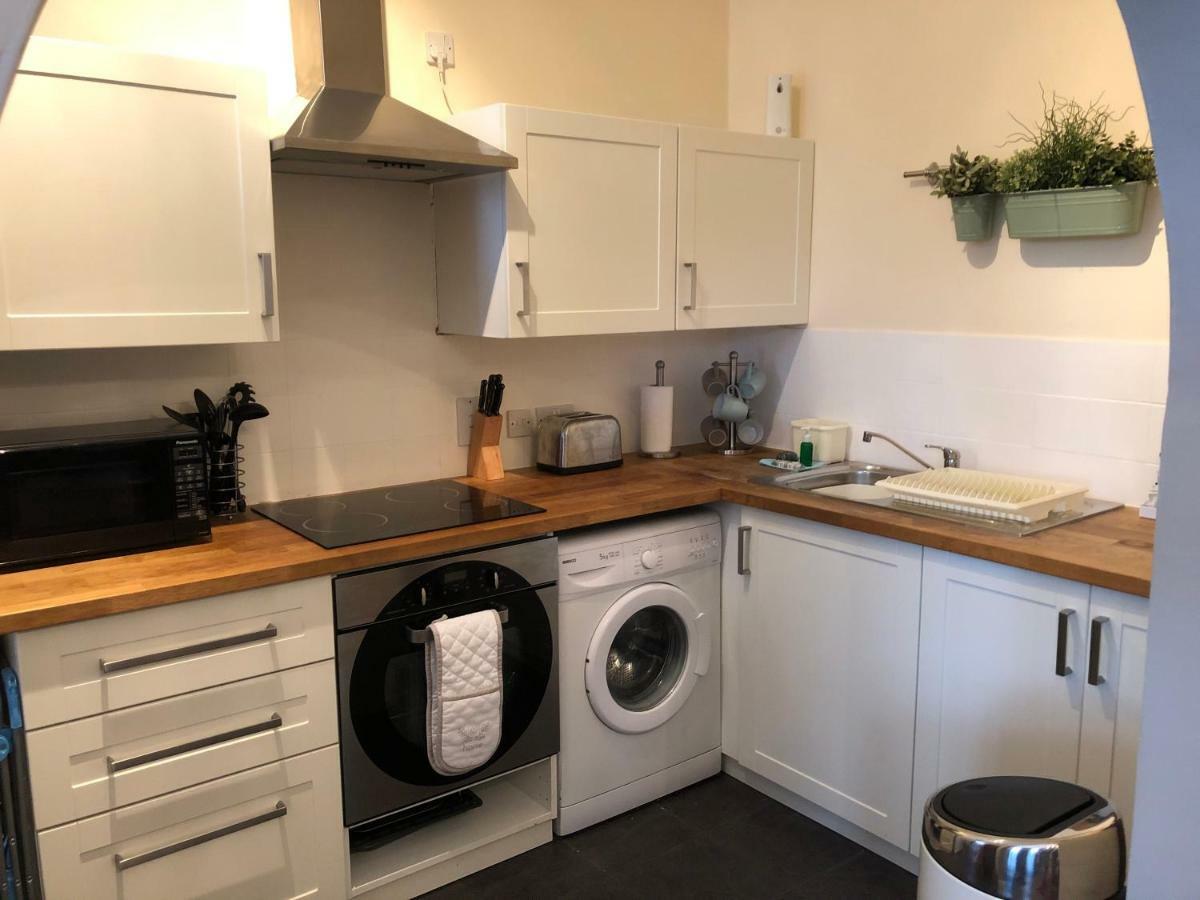 Number 10 Service Apartment - Danes Southampton Eksteriør billede